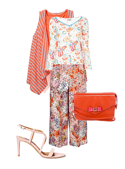 Busy outfit, calm bag Busy outfit, calm bag